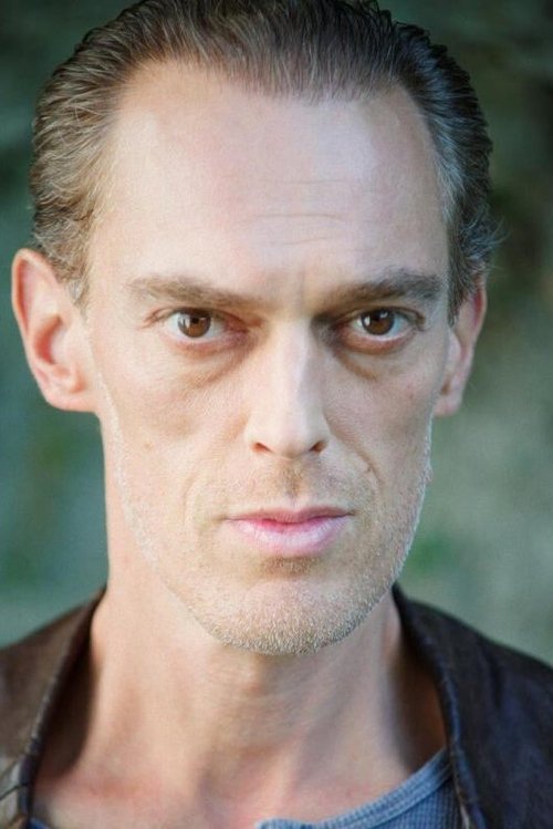 Jérôme Cachon as Gendarme at Bicêtre