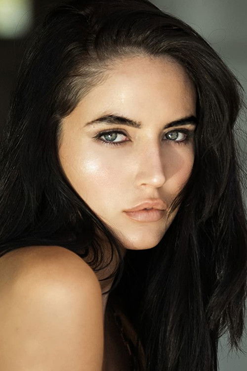 Boni Mata as Sadie Bennett