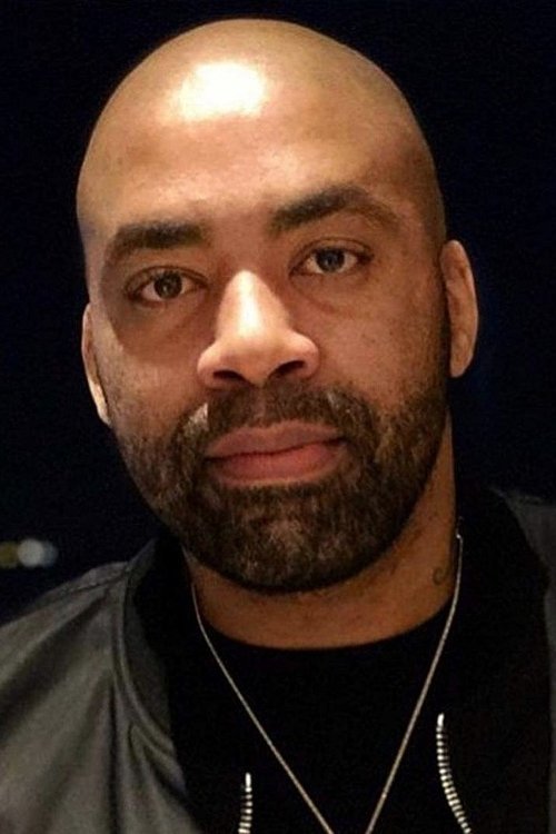 Shona Ferguson as Itumeleng Tladi