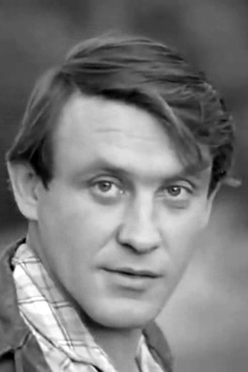 Valentin Tushentcev as Борис