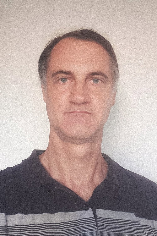 Emerson Cassanelli as Corretor 2