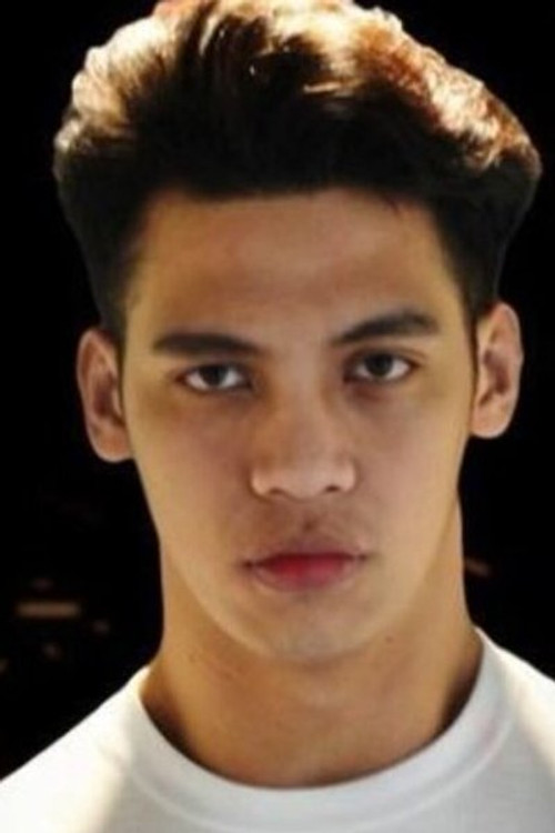 Fritz Daniel Aban as Ian