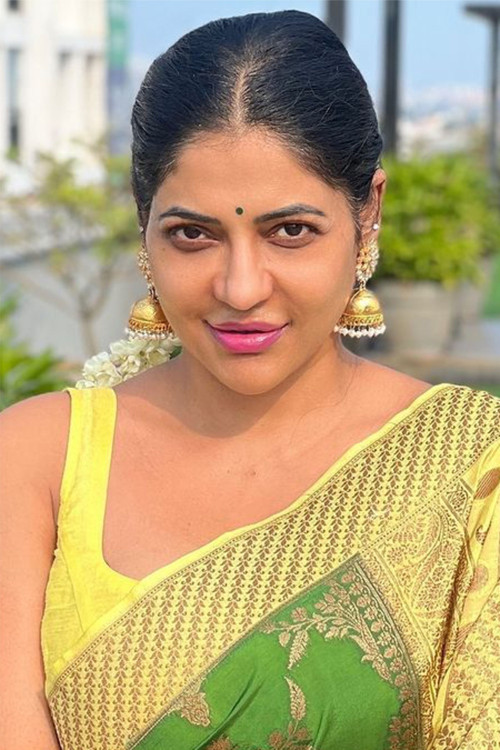 Reshma Pasupuleti as 