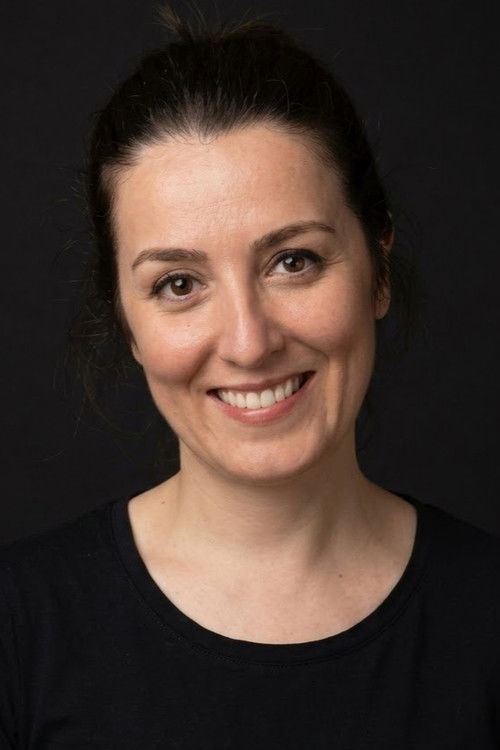 Sedef Pehlivanoğlu as Ayda