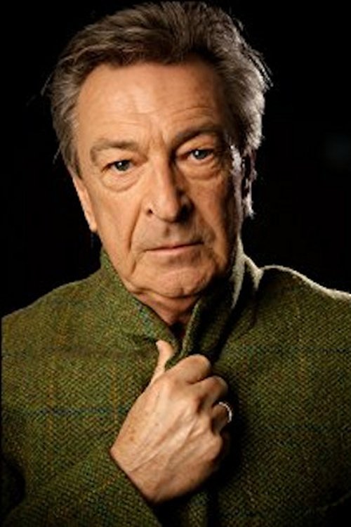 Leslie de Gruyter as Vader Kremers