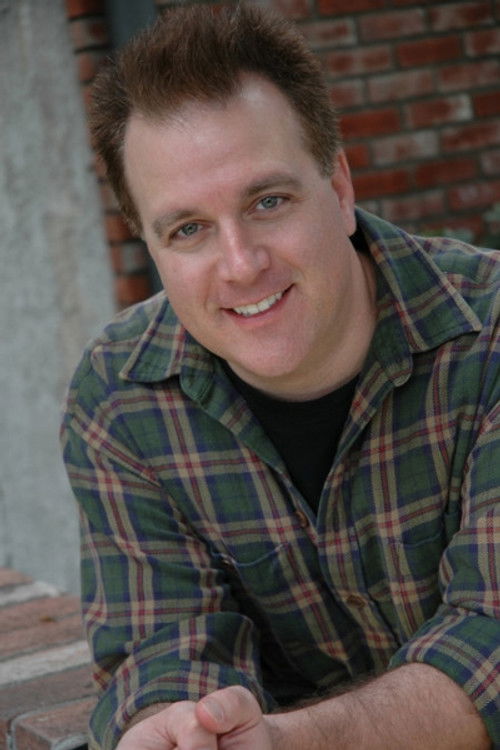 Jesse Bean as Officer Freeman