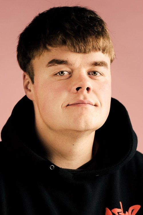 Markus Mikk as Guard at the Port