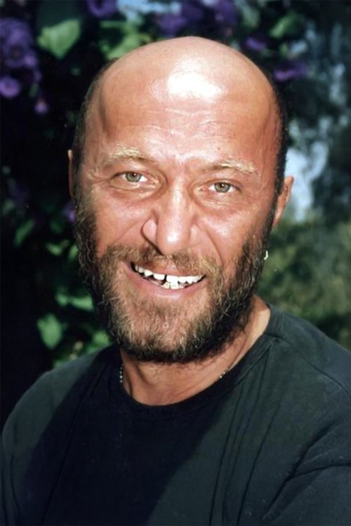 Coşkun Göğen as Katip