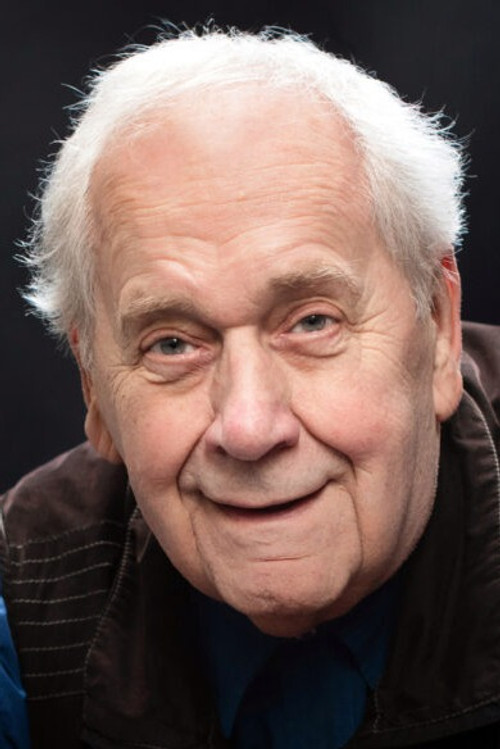 Peeter Jürgens as Juhan