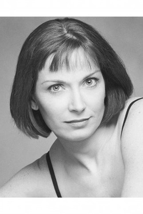 Jackie Cummins as Elizabeth