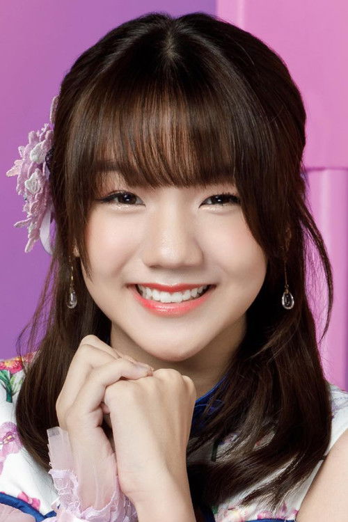 Parita Rirermkul as Sara