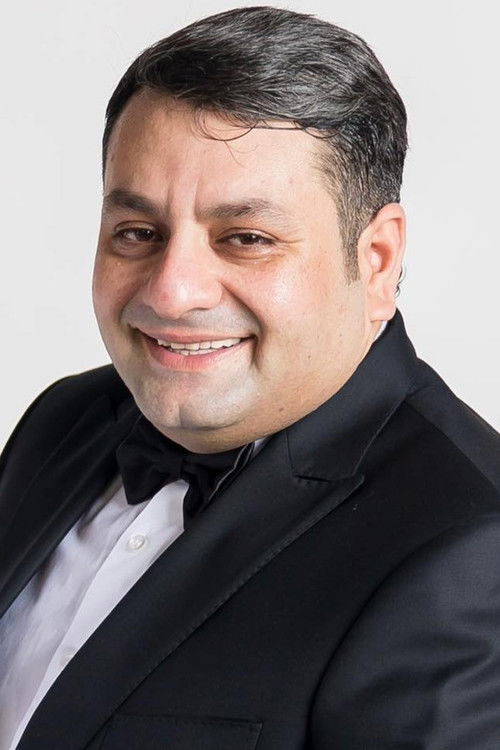 Elcan Rasulov as Parvaz