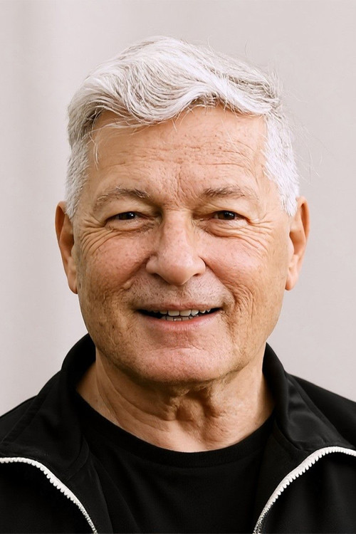 Csaba Antal as Lóránt