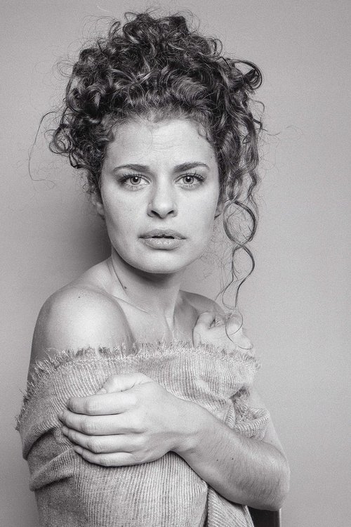 Marie-Therese Bjornerud as Marion / Marie