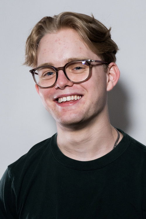 Brendan Kaplan as Tucker