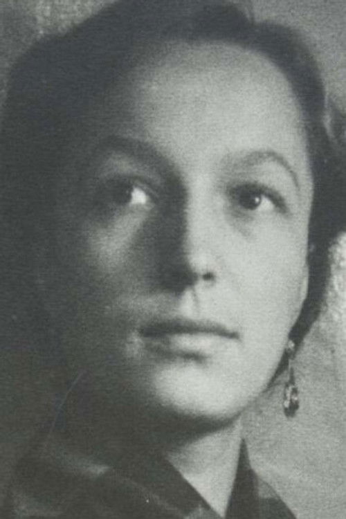 Anna Zarzhitskaya as Flower girl (uncredited)