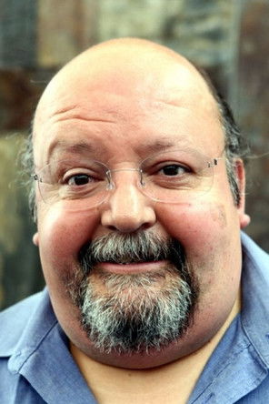 Carlos Cobos as Priest Jonas