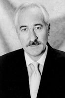 Bernard Larmande as Doctor