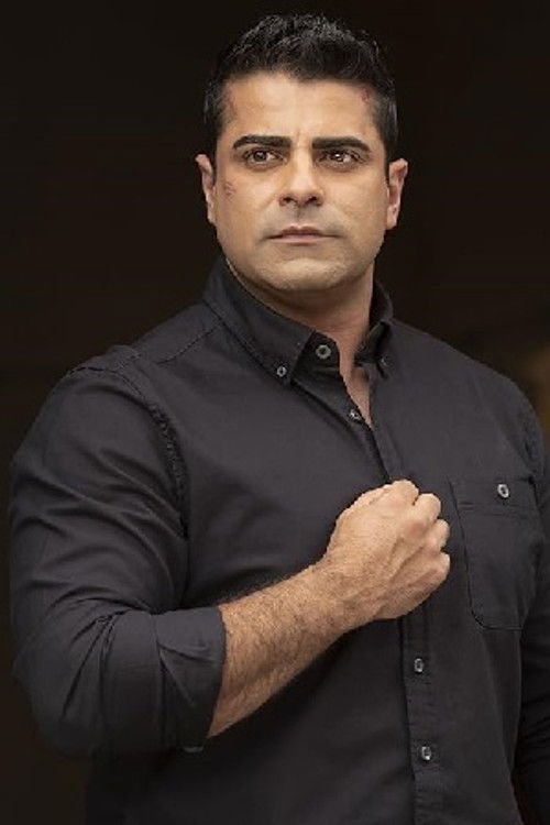 Ramin Sohrab as Zal Salehi