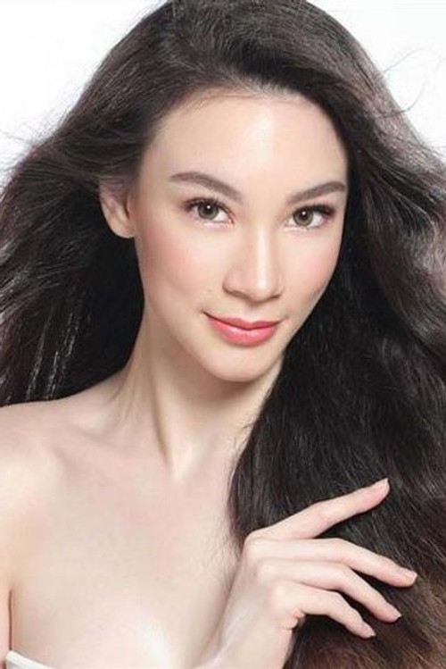 Melanie Berentz as Daisy