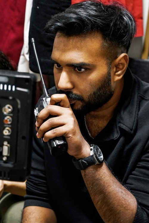 Santhosh Ram Mavuri as Tea Man