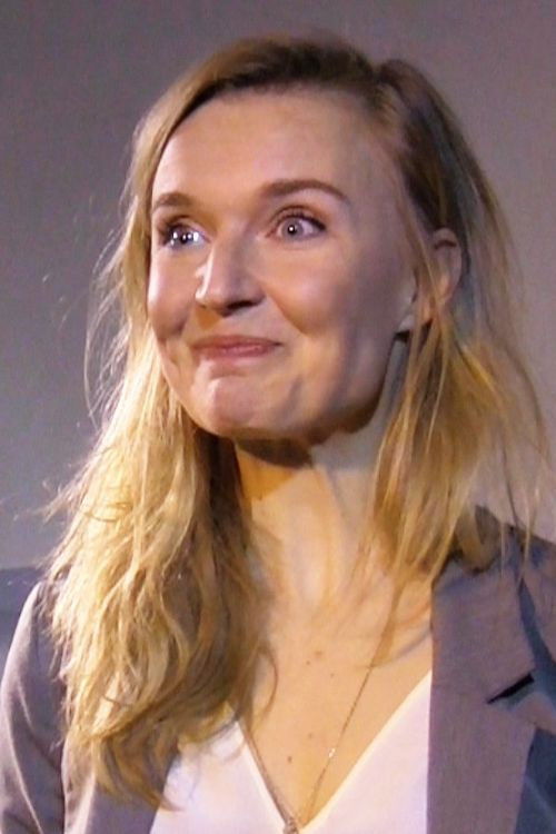 Hanneke Last as Erica