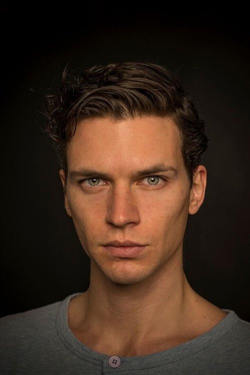 Stefano Rossi Giordani as Lorenzo