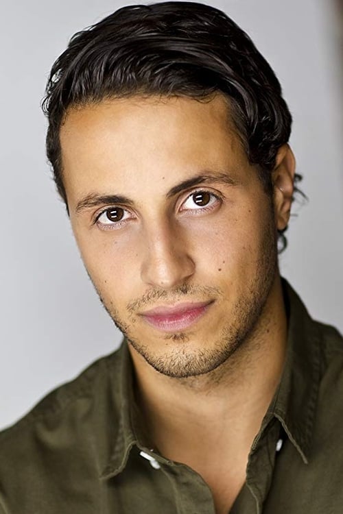 Chris Kapeleris as Tyson