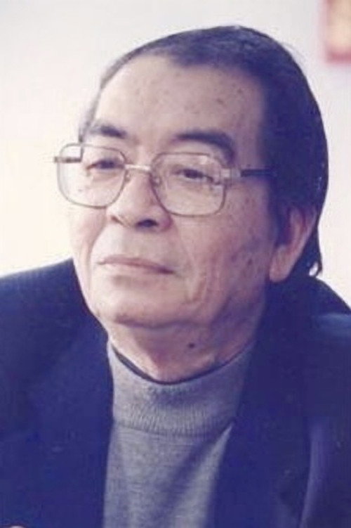 Dương Ngọc Đức as Professor Hoàng