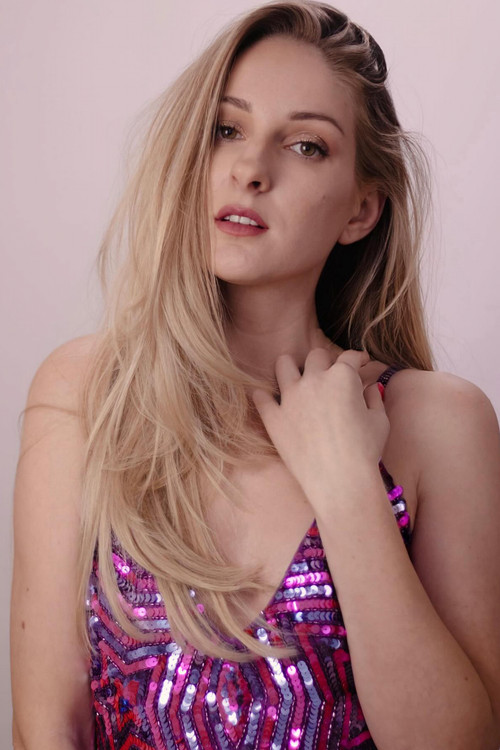 Silvia Yordanova as Spaska