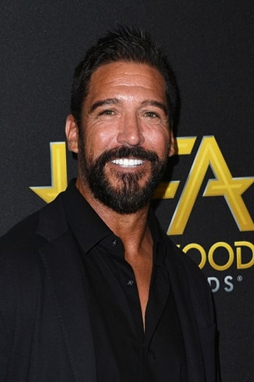 Paul Sloan as Franklin