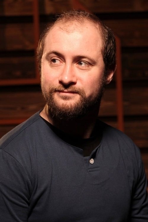 Eric Looney as EMT #2