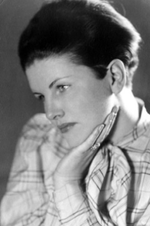 Elise Aulinger as Maria Nowarek