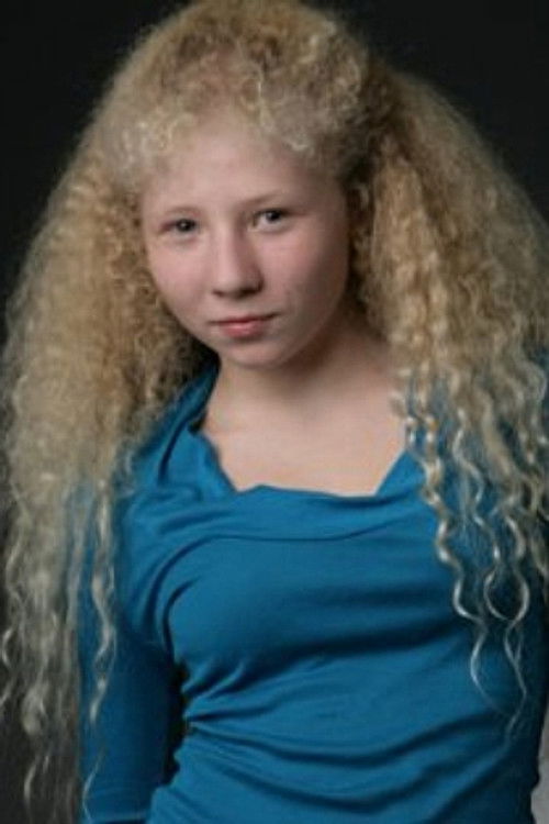KatiAna Davis as Female Riddle Child