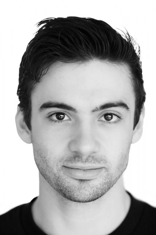 Richard Anastasios as Simmo