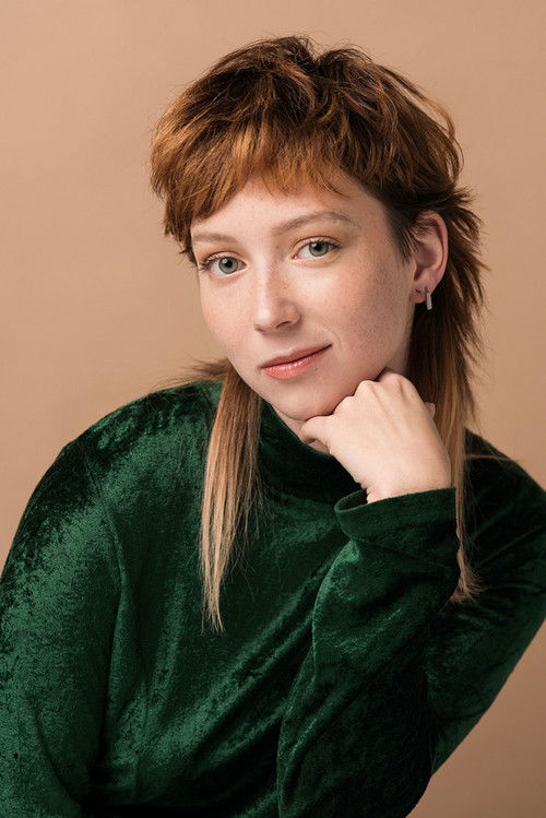 Margo Ganassa as Cléo