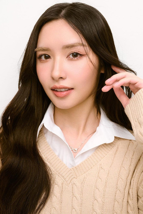 Kamollak Sangsubsin as Gyoza