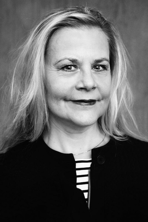 Sigrún Edda Björnsdóttir as Frú B