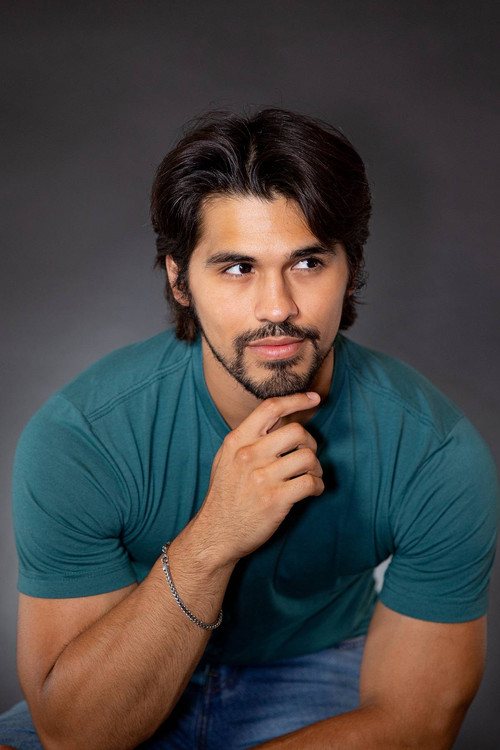 Abraham Mejorado as Cadmus