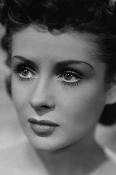 Jacqueline Laurent as Suzanne Cortot