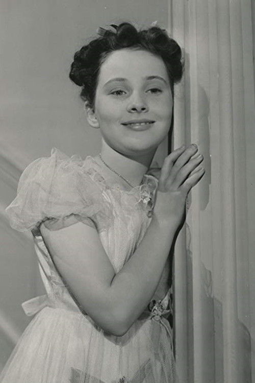 Janis Wilson as Young Martha