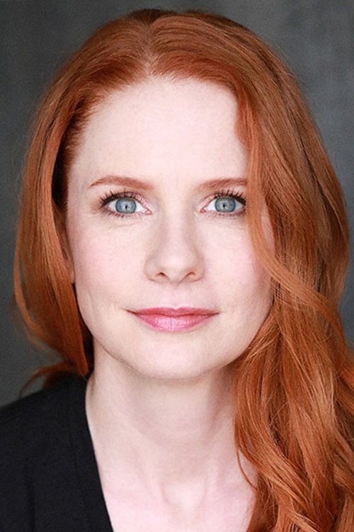 Hillary Tuck as Betty Stoller