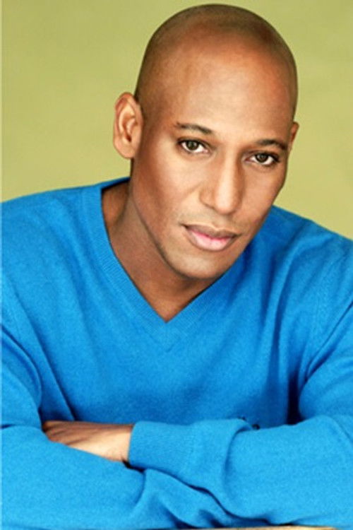 Ten Travis as Caeser