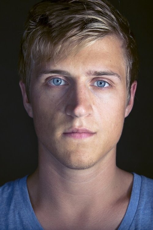 Eirik Evjen as Paul Knudsen