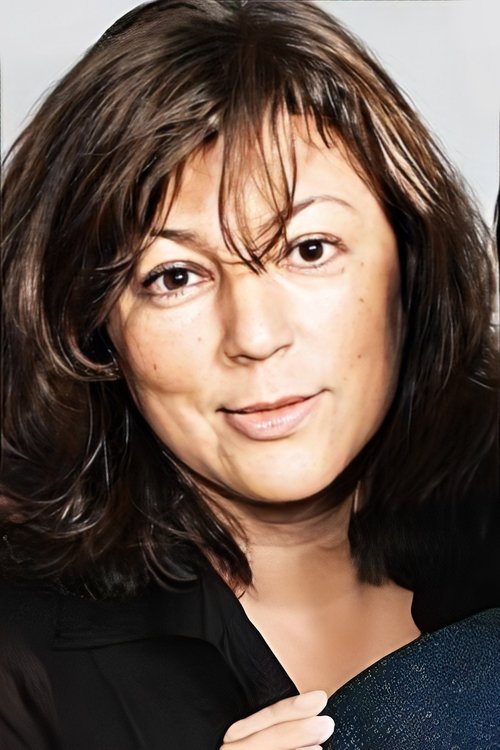 Yulia Sobolevskaya as Юля - жена Соловца