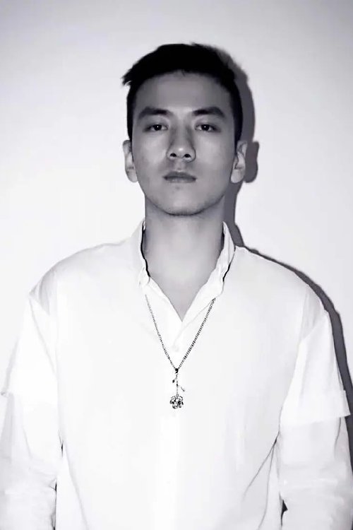 Silvio Sun as Long Cong