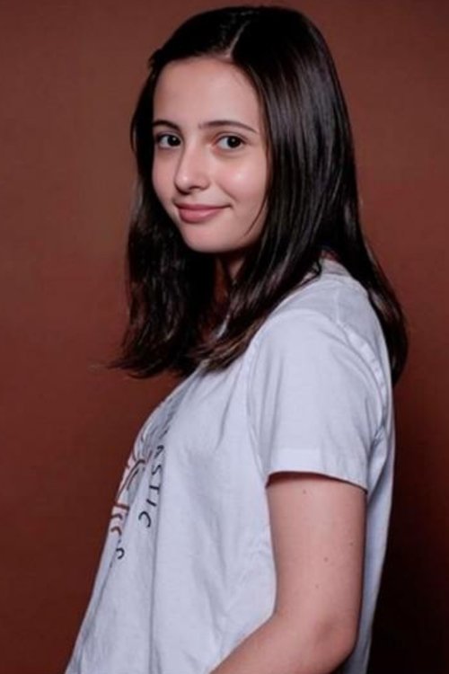 Clara Silvera as Amanda Morales