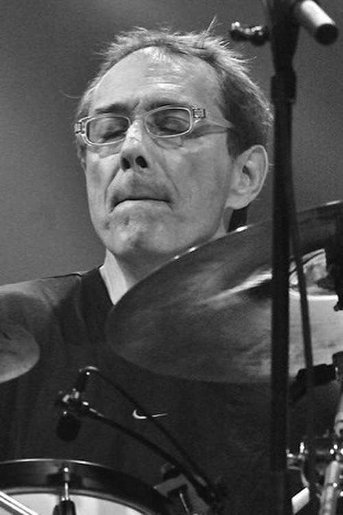 Vinnie Colaiuta as Self