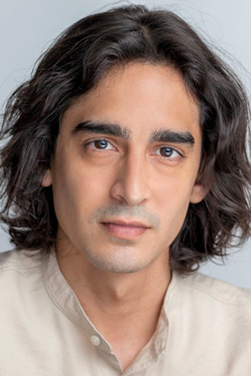 Noé de la Garza as Hector