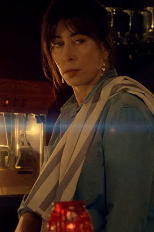 Goldie Ostrow as Waitress